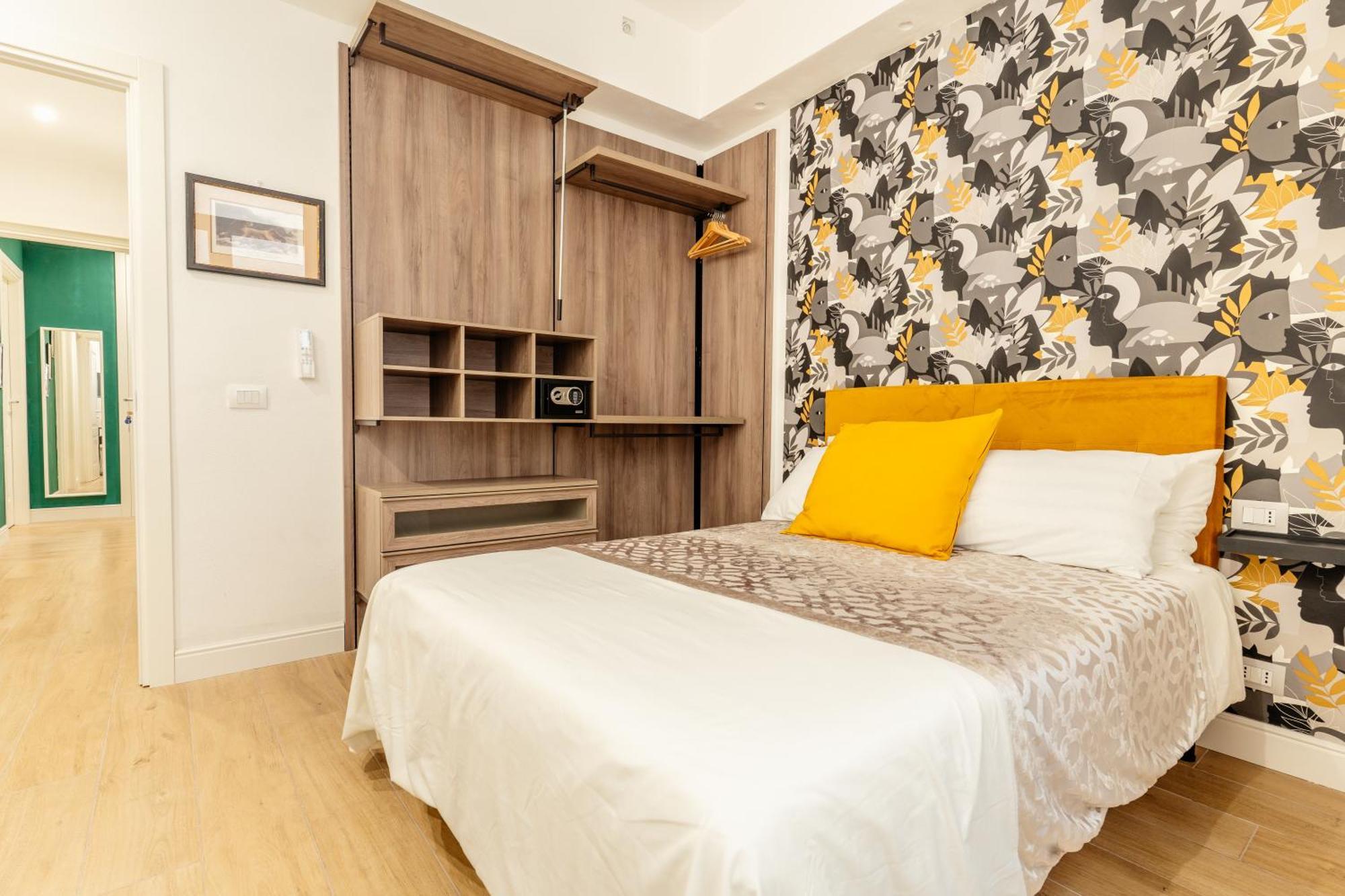 Luxury&charme Historical Center 2 Apartment *